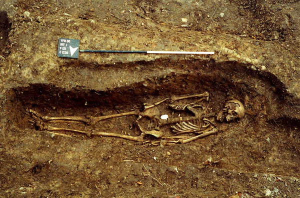 Inhumation 108