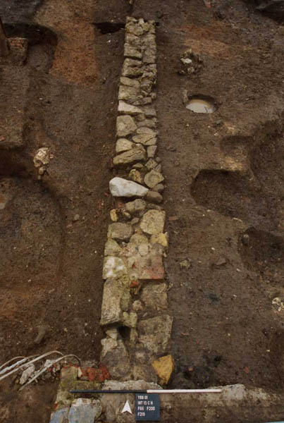 F66B wall and F200B flanking ditch